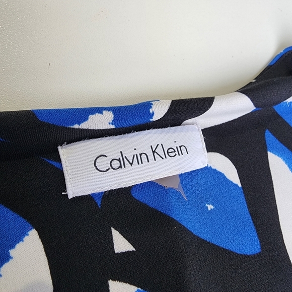 Calvin Klein Black and Blue Sheath Dress with V-Neck and 3/4 Sleeves - Picture 11 of 15